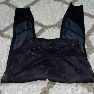 All in motion size small black leopard print leggings